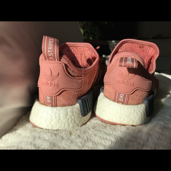 Adidas NMD R1 “Raw Pink” - Picture 5 of 8